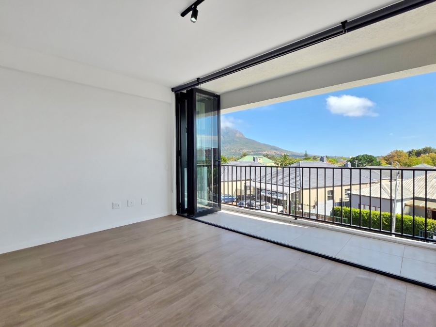 2 Bedroom Property for Sale in Claremont Western Cape